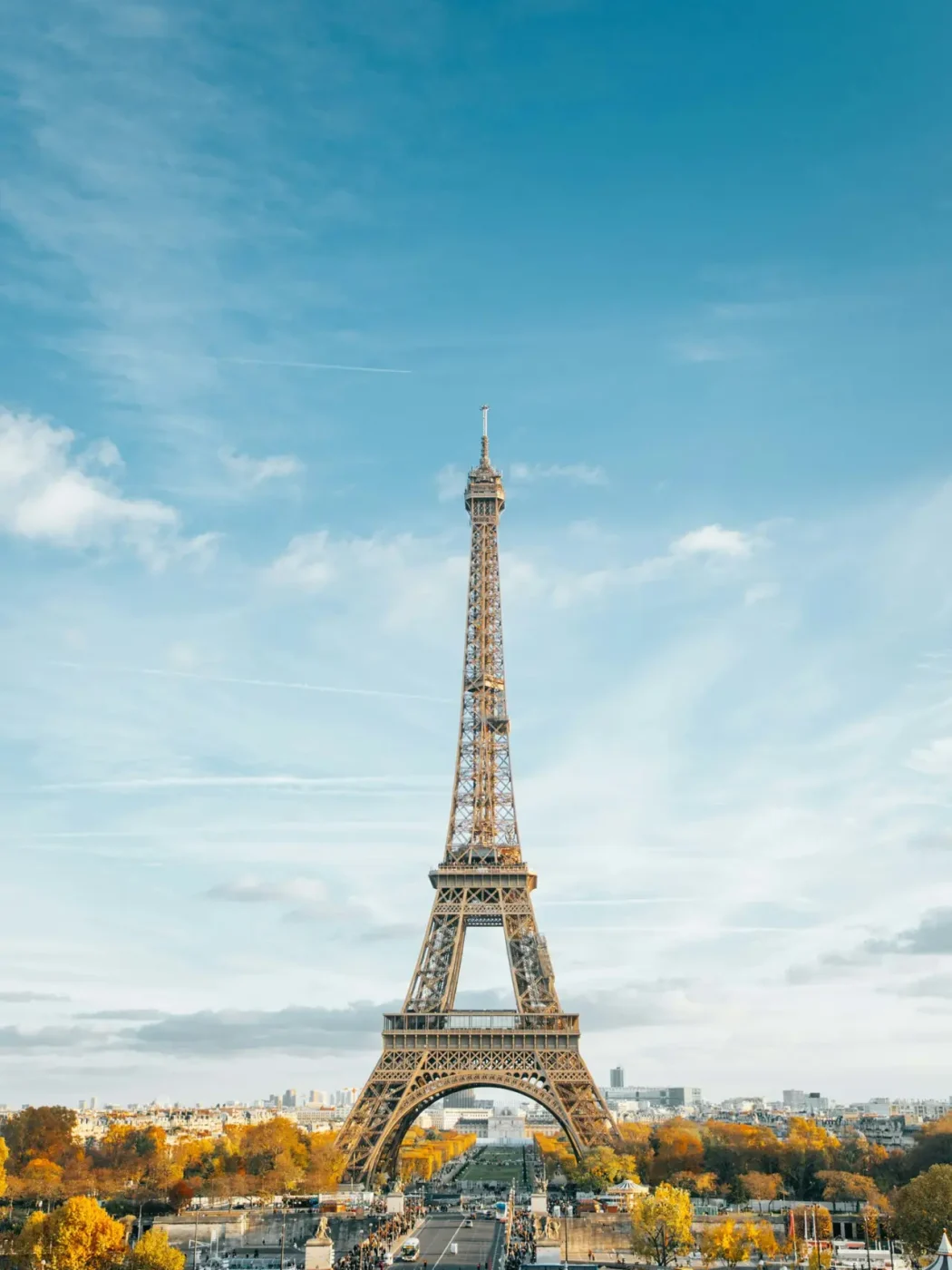 eiffel tower in paris